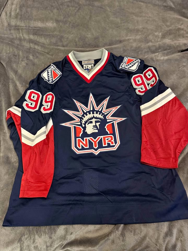 Wayne Gretzky Rangers Liberty Jersey (Size 52)