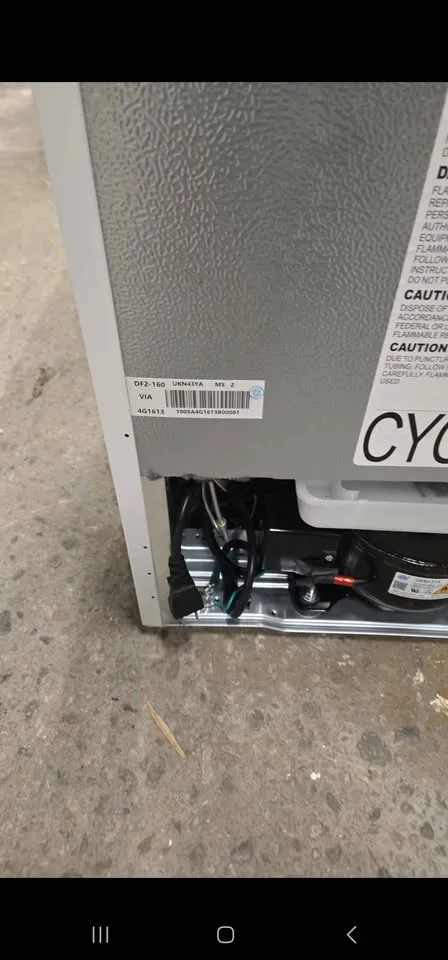 Vissani 4.5 cu. ft. Mini Refrigerator image indicator(5)