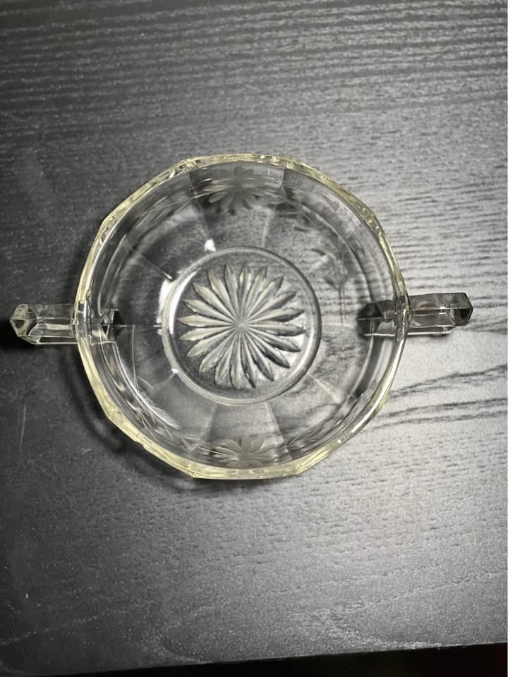 Vintage Glass Double-Handled Bowl - photo 3