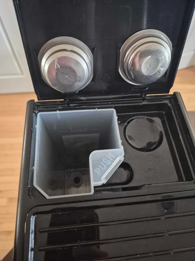 DeLonghi Espresso Coffee Machine image indicator(4)