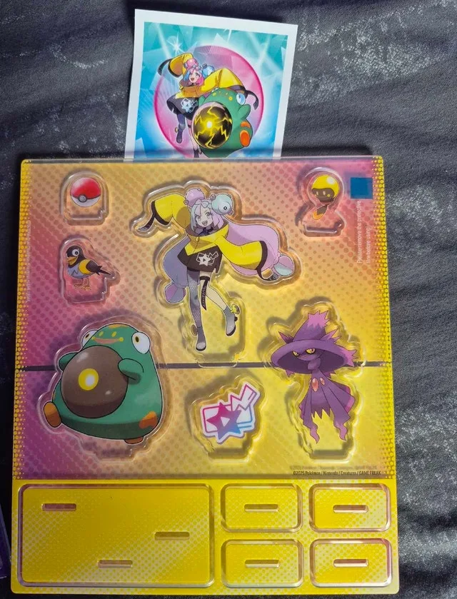 Pokemon Box Sets - Bellibolt, Cynthia, Klara image indicator(2)