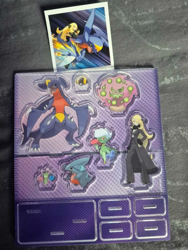 Pokemon Box Sets - Bellibolt, Cynthia, Klara image indicator(3)