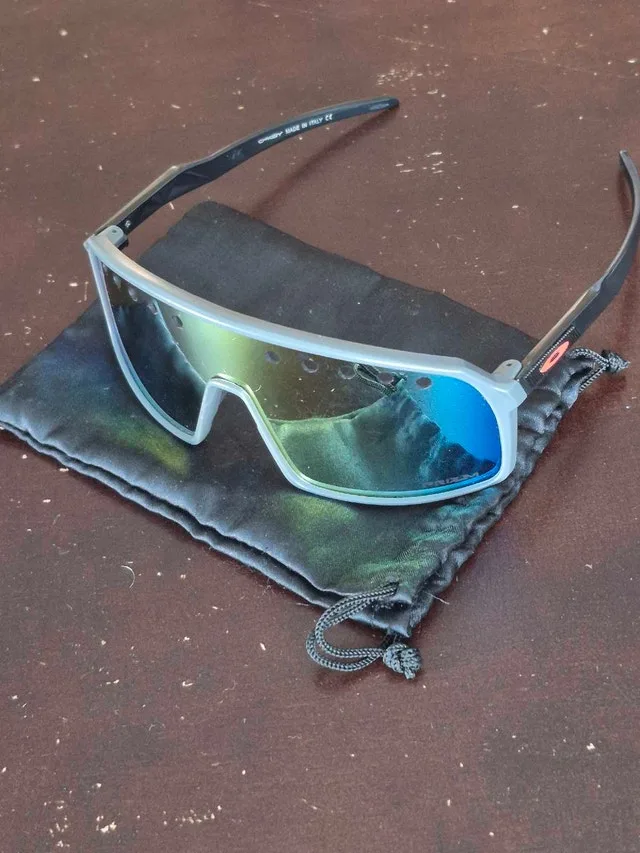 Oakley Sutro Sunglasses image indicator(2)