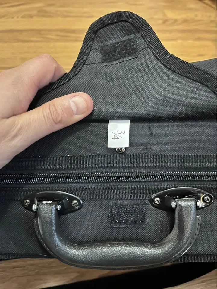 3/4 electric violin image indicator(3)