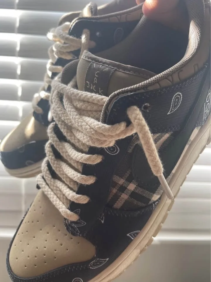 Selling some shoes need gone (300 for all 3) Travis Scott dunks image indicator(6)