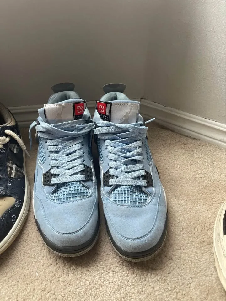 Selling some shoes need gone (300 for all 3) Travis Scott dunks image indicator(7)