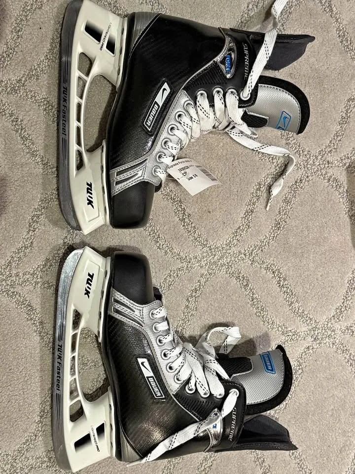 Bauer Supreme Force skates (never used)
