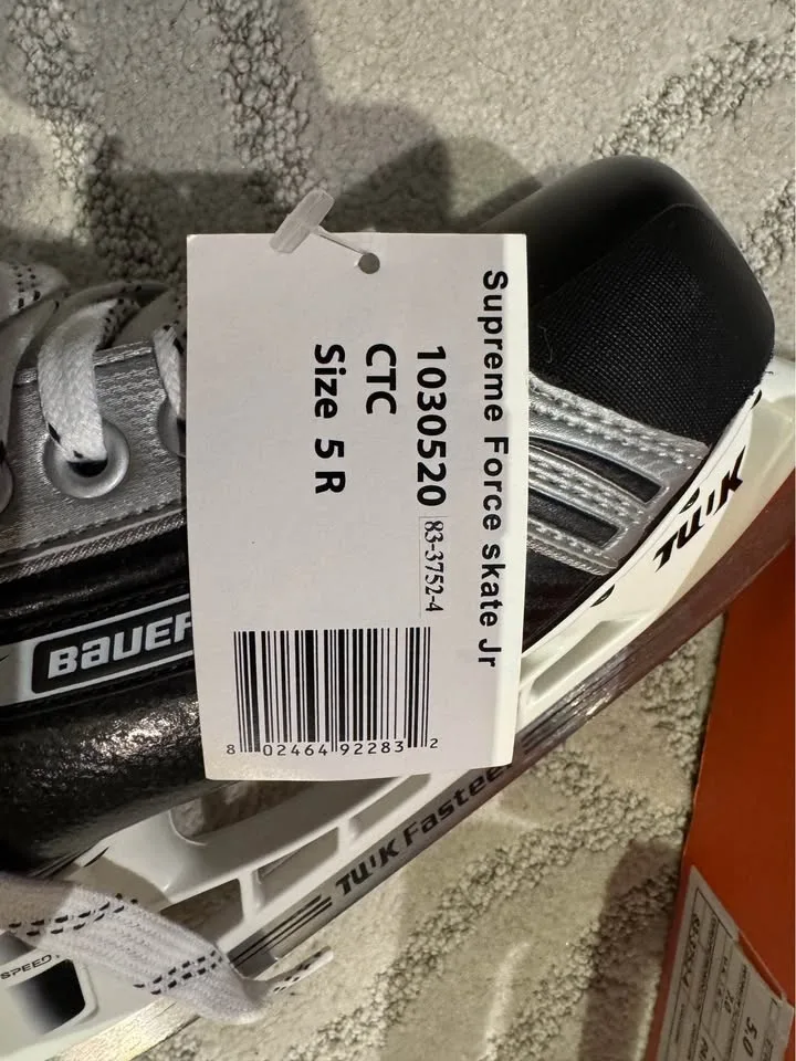 Bauer Supreme Force skates (never used) image indicator(8)