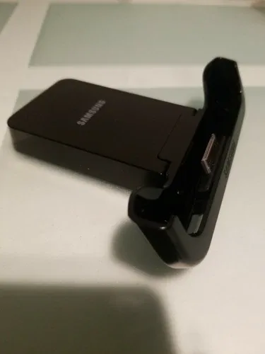 Samsung Galaxy Tab 7.0 Plus Desktop Dock Great Condition image indicator(2)