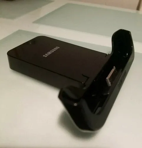 Samsung Galaxy Tab 7.0 Plus Desktop Dock Great Condition image indicator(3)