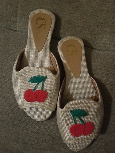 BRAND NEW CS CLUB Sandals - Brazil - Size 6