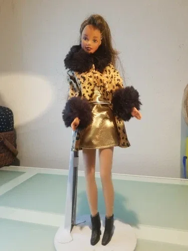 Wild Style Teresa Doll Barbie 1997 Display Doll image indicator(3)