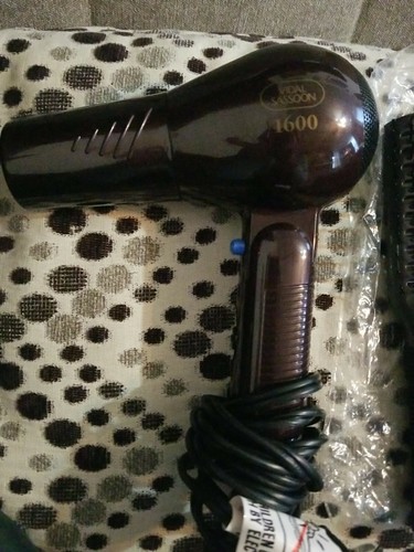 Vidal Sassoon Compact Travel Hair Dryer VS726 - photo 2