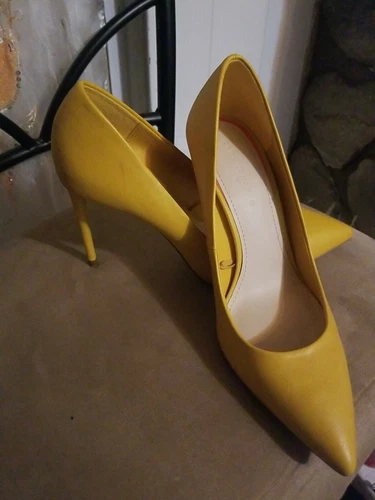 ZARA Women Yellow Pump Heels Size 9 in Great Condition! - photo 3