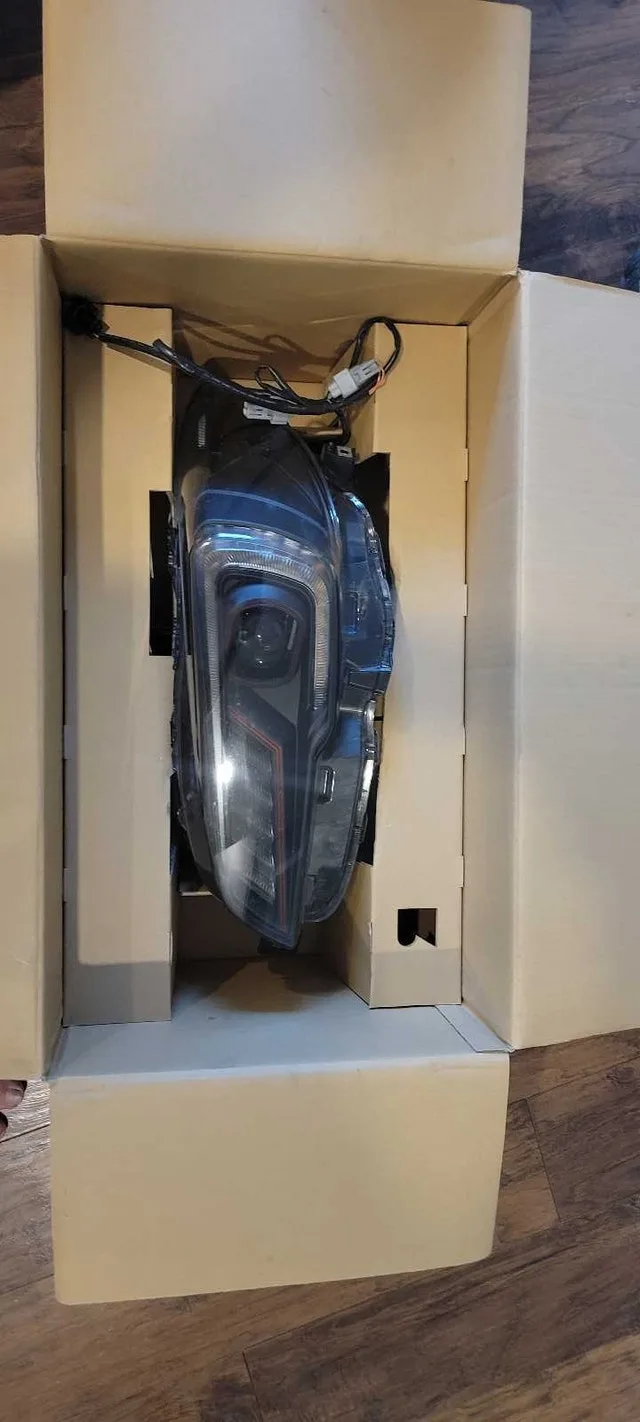 Subispeed Sequential Full LED Headlights/ DRL image indicator(2)