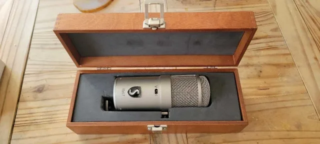 Soundelux Microphone IFET7