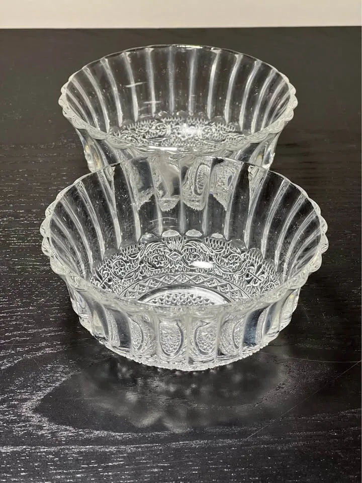 KIG Trellis Fleur de Lis set of 2 glass bowls image indicator(6)