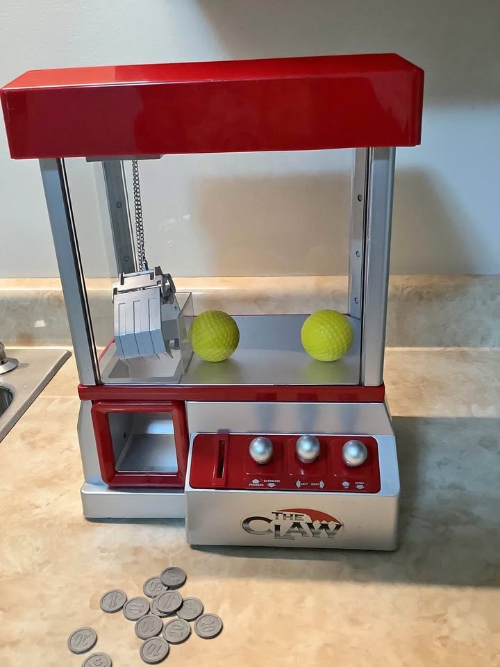 Electronic Claw Toy Grabber Machine