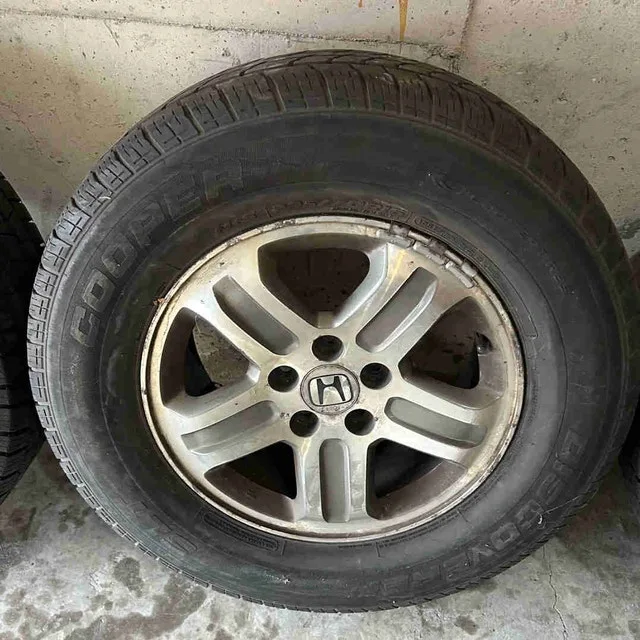 Honda SUV Winter Tires-Used with rims image indicator(2)