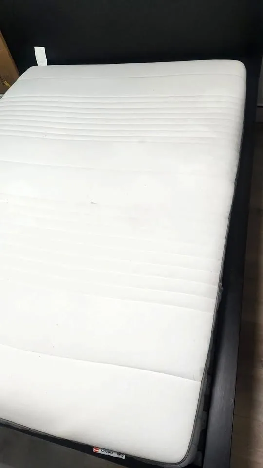 Ikea Haugsvar Queen mattress (Medium Firmness) (Fraser Heights) thumbnail