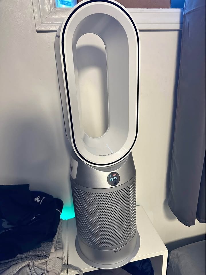 Dyson HP07 Hot + cool air Purifier