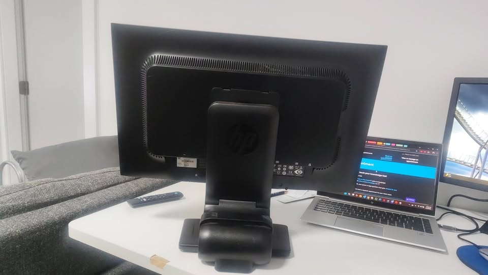 HP Compaq LA2206x 22-inch Full HD LED Monitor (Fraser Heights) - photo 5