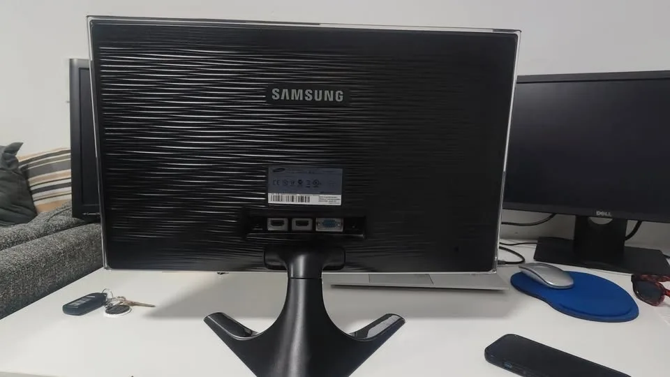 Samsung BX2250 Monitor 22' (Fraser Heights) image indicator(2)