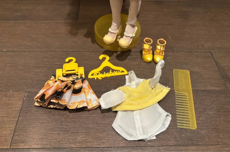 Sheryl Meyer doll from Rainbow High image indicator(2)