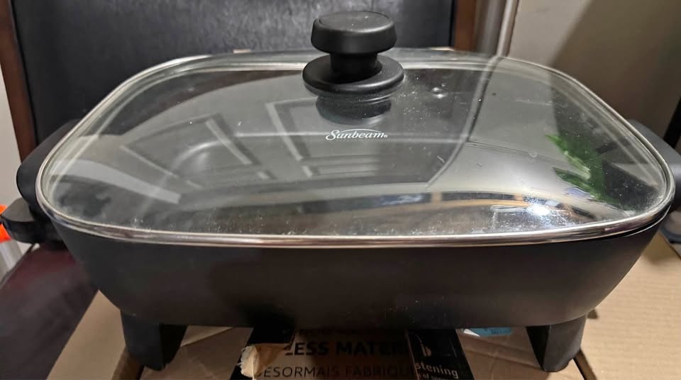 Sunbeam electric frying pan, working, with power cord