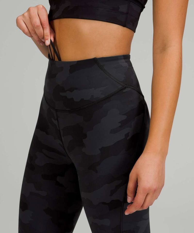 LULULEMON BASE PACE HI RISE CROP 23"...size 4..LIKE NEW - photo 2