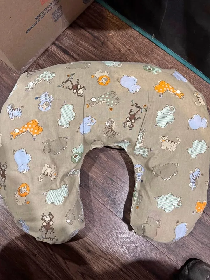 Nursing pillow