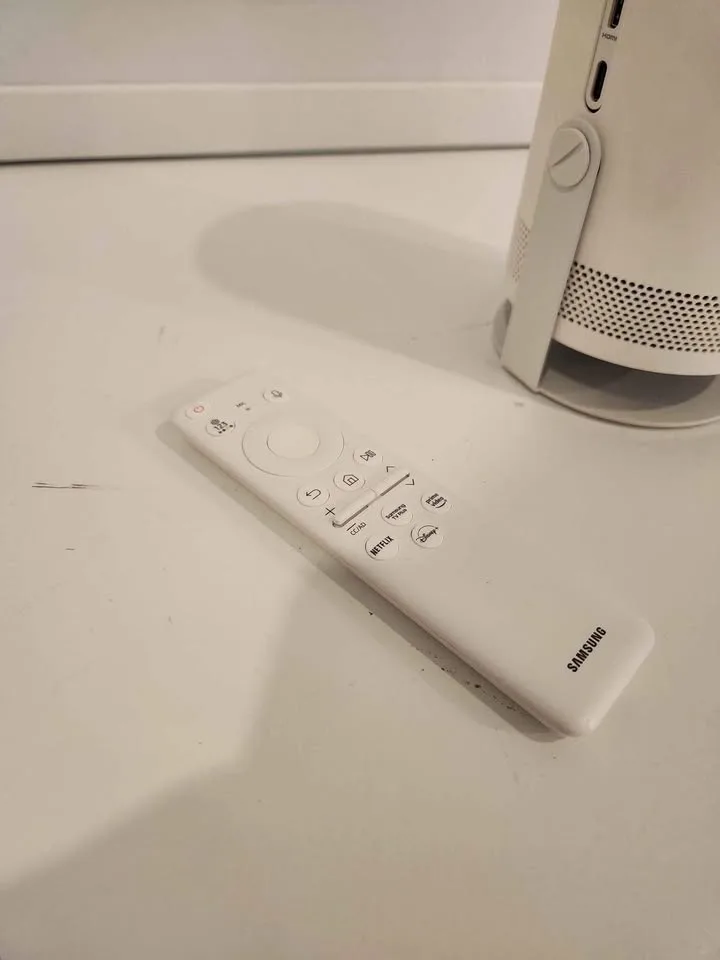 Samsung Freestyle Gen 2 projector image indicator(5)