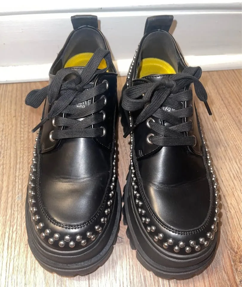 Buffalo London Vegan Studded Platform Loafers size 6.5 image indicator(2)