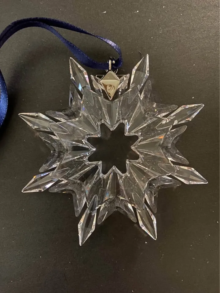 Swarovski Annual Christmas Ornament, 2003 image indicator(4)