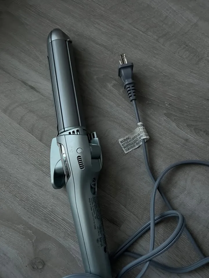 Conair Hair Iron | Straightener & Curling Iron image indicator(2)