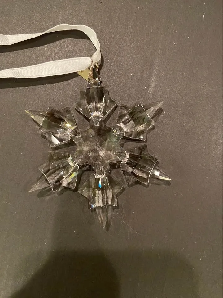 Swarovski Annual Christmas Ornament, 2010 image indicator(4)