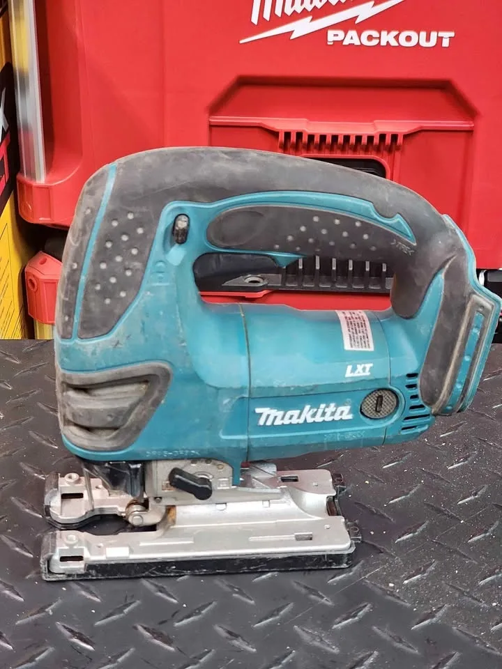 Makita cordless jigsaw thumbnail