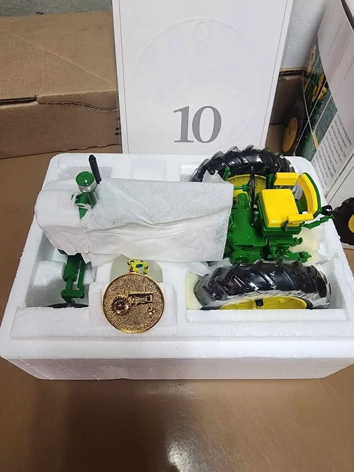 John Deere Model 720 Diecast - Brand New image indicator(5)