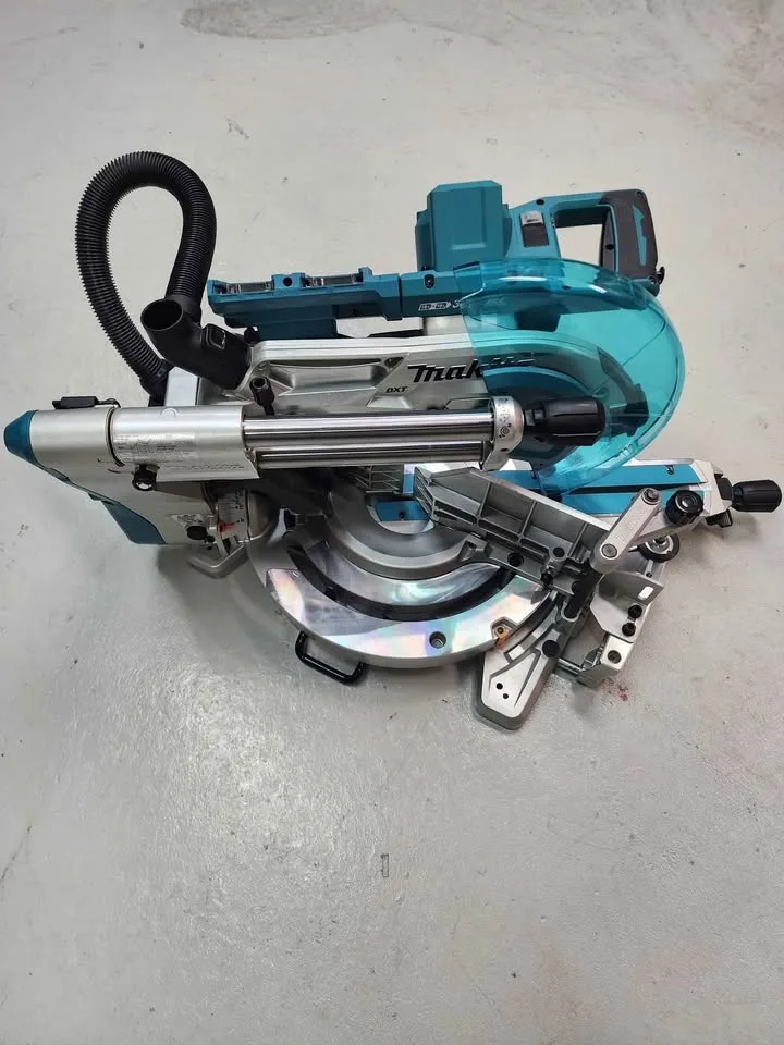 Makita cordless sliding mitersaw 12" image indicator(4)