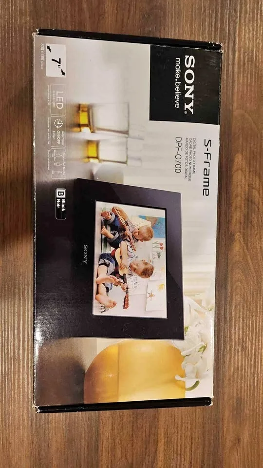 Digital picture frame