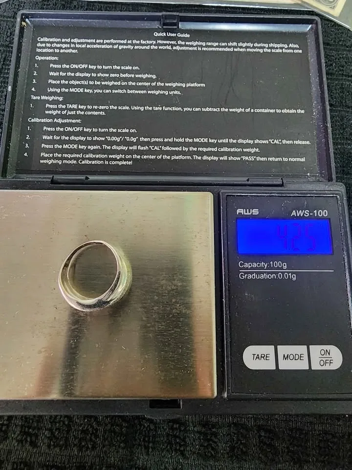 solid 18k white gold ring image indicator(4)