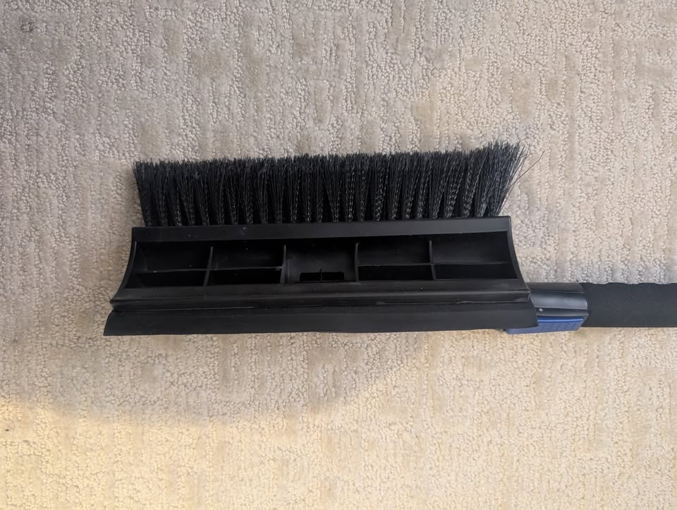 Snow Brush with Ice Scraper, 39-in to 61-in - photo 3
