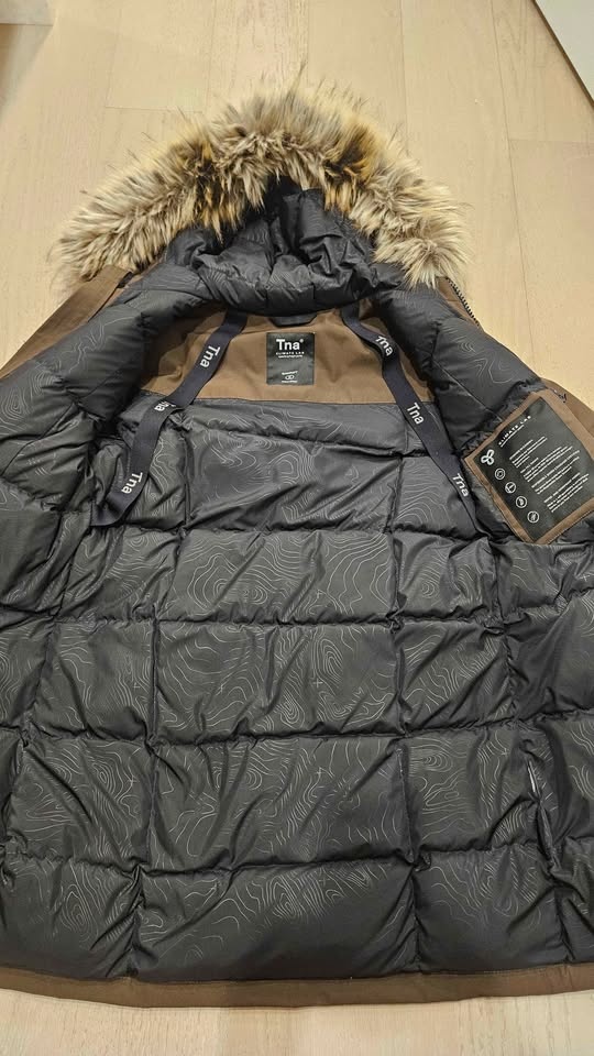 Aritzia Bancroft Parka - photo 4
