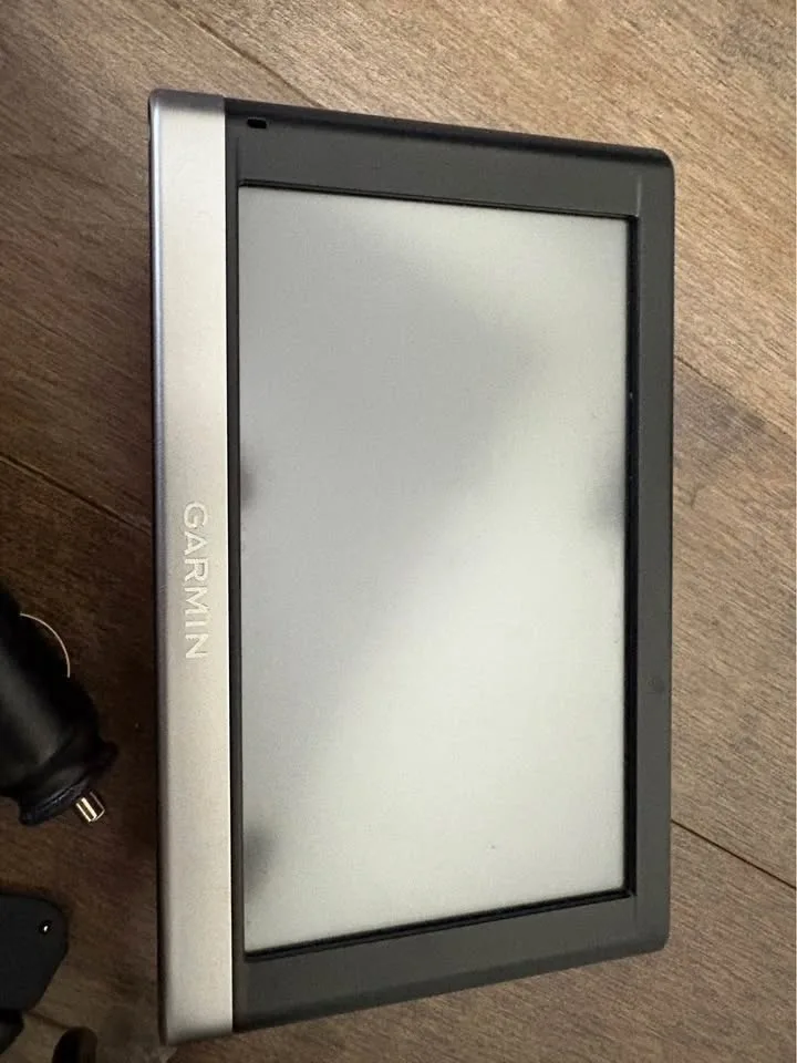 Garmin Drive GPS navigator image indicator(2)