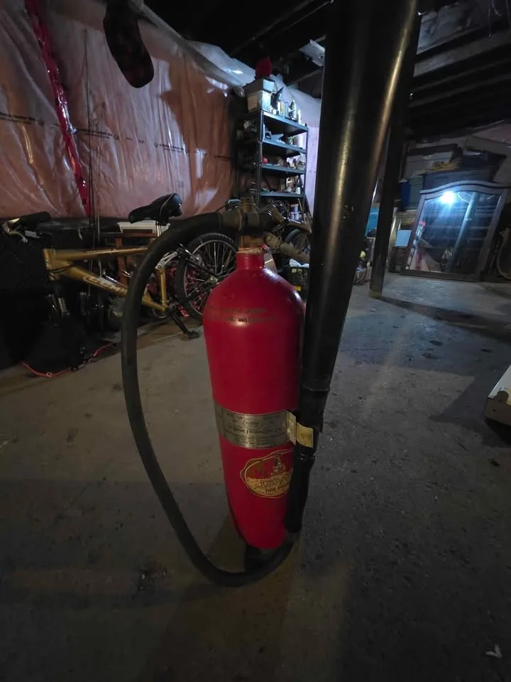 Antique Quick Aid Sno Fog fire extinguisher image indicator(2)