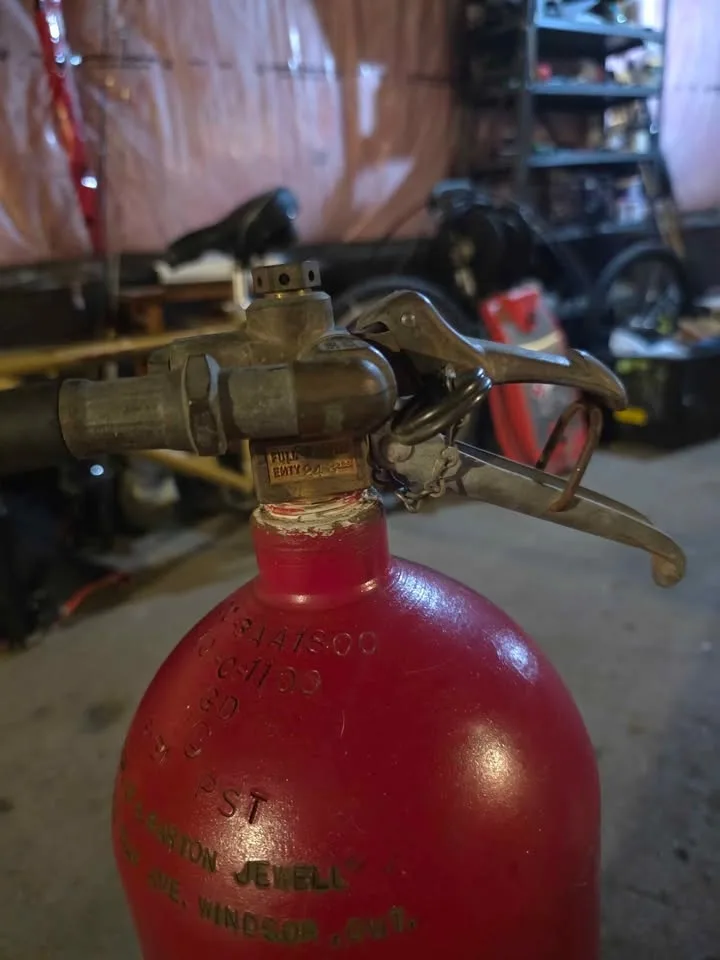 Antique Quick Aid Sno Fog fire extinguisher image indicator(4)