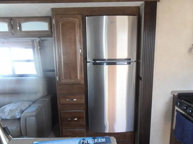 2016 Forest River Salem Hemisphere 32' 5th Wheel Trailer image indicator(4)