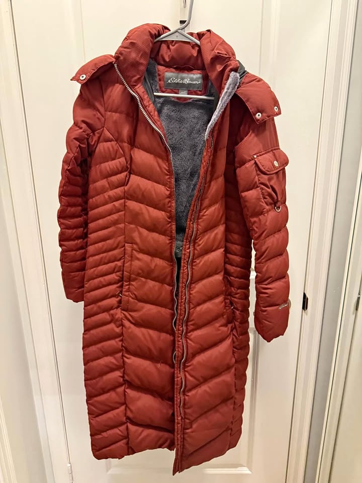 Eddie Bauer rust puffer coat
