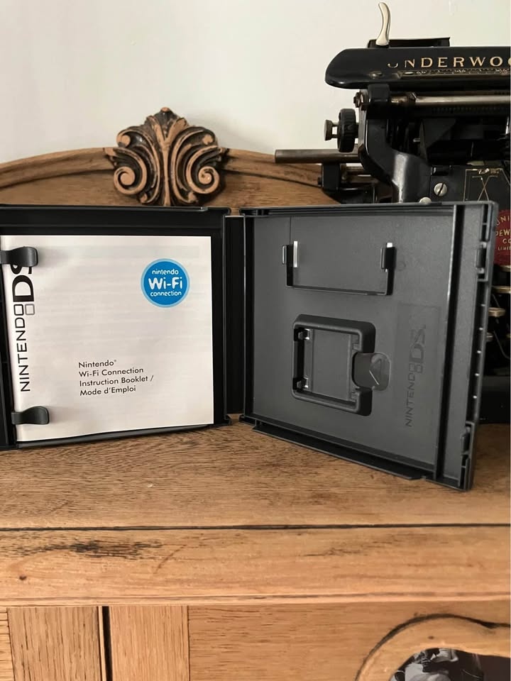Club House Games (Nintendo DS 2006) case only - photo 3
