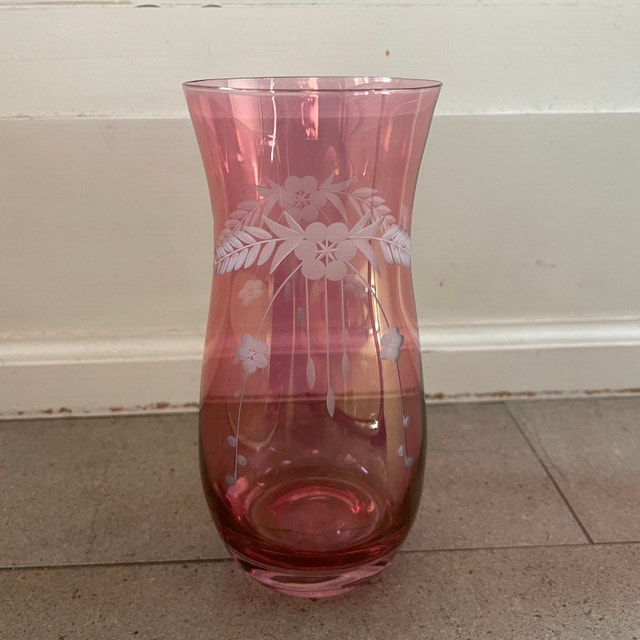 Vintage Czech Bohemia Etched Glass Cranberry Vase - photo 5